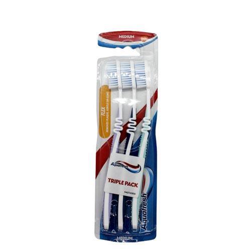 Aquafresh Flex Medium Toothbrush @ SaveCo Online Ltd